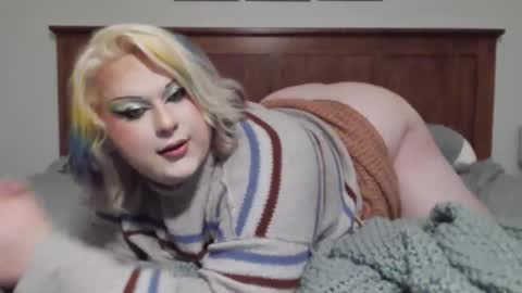 Curvygothfemboy online show from February 10, 5:10 am