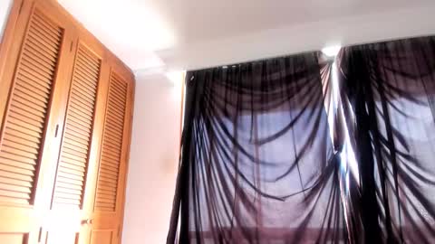 Snapshot of curvypornxxx chatting on October 21, 4:54 pm curvypornxxx online show from October 21, 4:54 pm