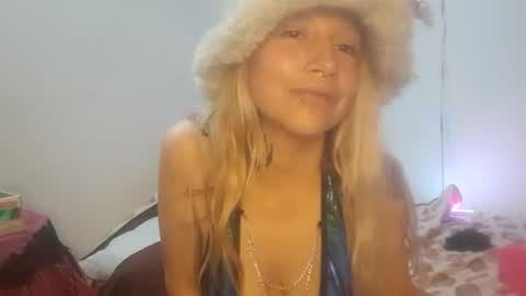 cute___hecate___ online show from July 18, 3:52 am