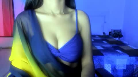 Alisha online show from March 21, 3:38 pm