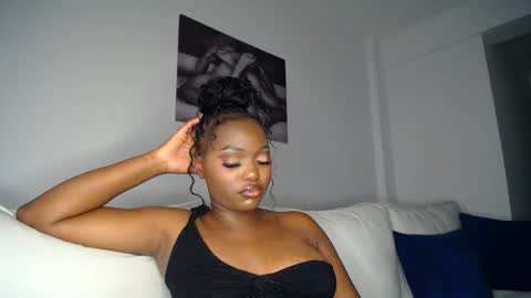 Liya online show from March 6, 3:35 pm