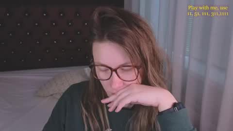 Everyday stream in the same time online show from May 6, 1:44 am