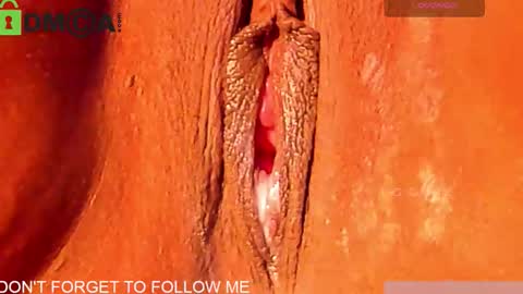    Independent Model online show from February 4, 7:40 pm