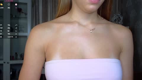 Snapshot of cute_fox_girl chatting on September 14, 7:21 am Anne online show from September 14, 7:21 am