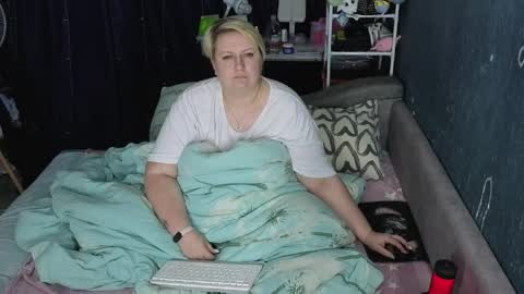 Hanna online show from April 3, 9:55 pm