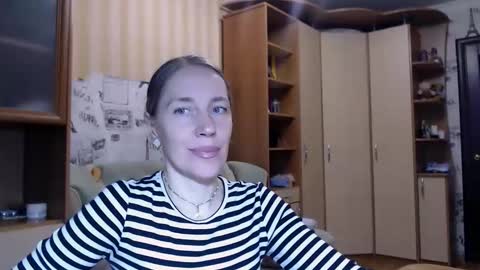 cute_lion_ online show from April 13, 6:45 pm