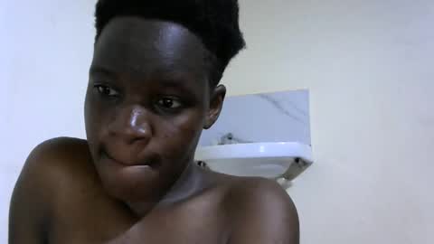 Snapshot of cute_marion chatting on October 14, 3:04 pm cute_marion online show from October 14, 3:04 pm