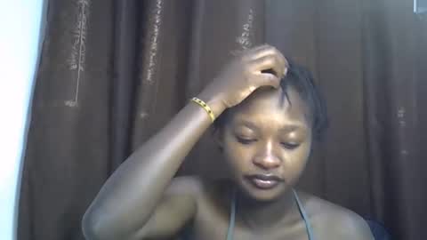 cute_melissa1 online show from April 10, 8:35 pm