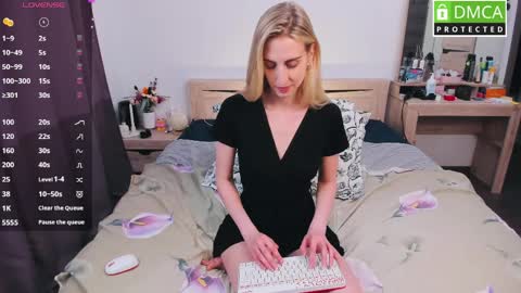 Milana online show from April 4, 1:07 pm