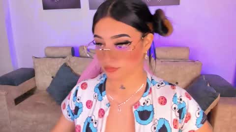 Snapshot of cute_sarita18 chatting on October 12, 2:04 am Sarita online show from October 12, 2:04 am