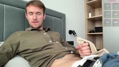 Snapshot of cute_skywalker chatting on September 25, 12:45 pm cute_skywalker online show from September 25, 12:45 pm