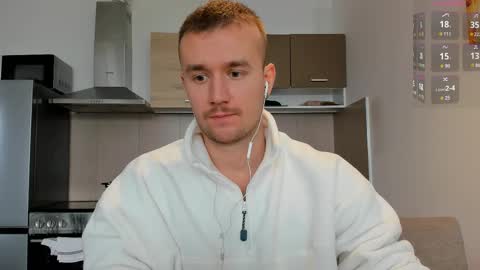 Snapshot of cute_skywalker chatting on February 24, 8:49 am cute_skywalker online show from February 24, 8:49 am