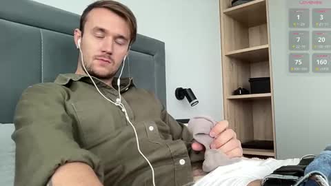 Snapshot of cute_skywalker chatting on September 24, 10:44 am cute_skywalker online show from September 24, 10:44 am