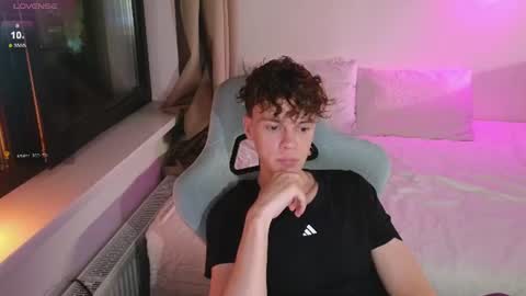 Thomas -  online show from July 21, 7:38 pm