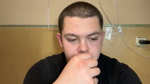 Alex online show from November 10, 8:22 pm