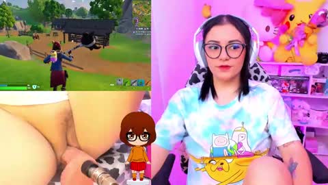 Snapshot of cutecinamonroll chatting on February 10, 4:47 pm Cinna independent model online show from February 10, 4:47 pm