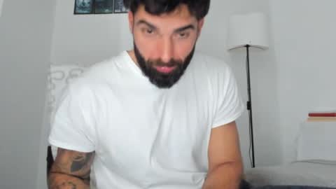 cuteeboy online show from January 14, 7:49 am