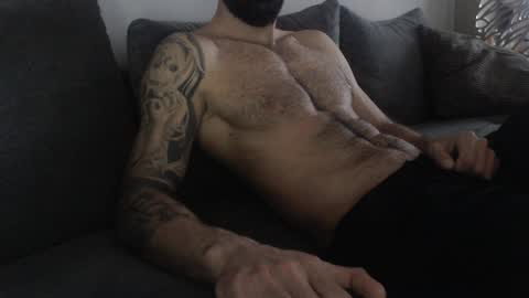 cuteeboy online show from March 31, 5:30 am