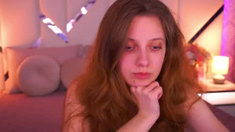 Foxy online show from April 14, 1:25 pm