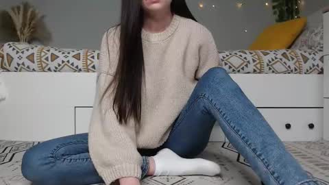 Anna online show from February 10, 11:35 am