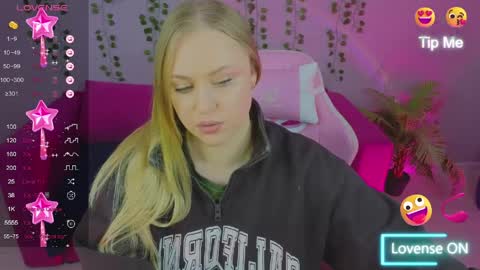 Amyy online show from April 9, 1:31 am