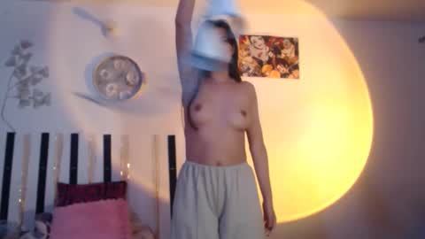 haome online show from January 14, 4:26 pm