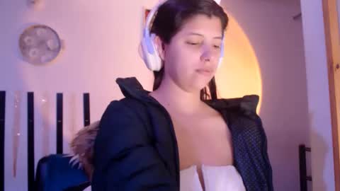 haome online show from November 30, 7:59 am