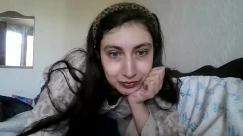cutekattie online show from April 15, 8:39 am