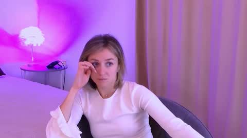 cutemirage online show from October 21, 3:48 pm