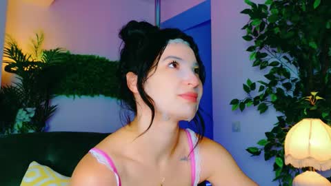 Snapshot of cuteness__girl chatting on September 18, 6:06 am Cuteness Girl online show from September 18, 6:06 am