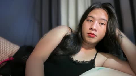 cute online show from March 27, 8:37 am