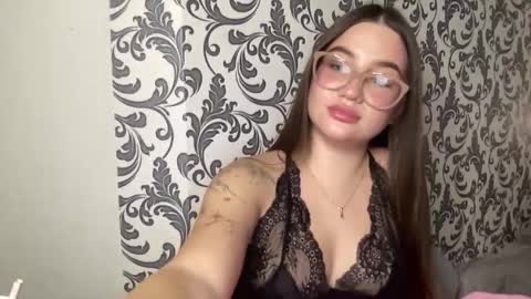 Snapshot of cuteyaji chatting on October 16, 7:35 pm CuteAnn online show from October 16, 7:35 pm