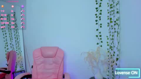 Nika  online show from February 25, 3:48 pm