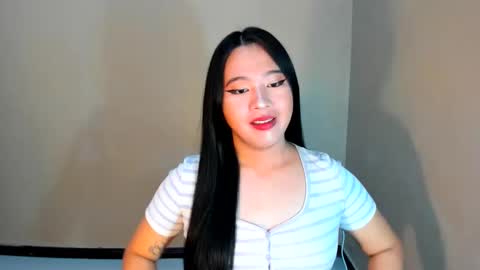 Snapshot of cutie_asianwoman chatting on February 18, 7:52 pm cutie_asianwoman online show from February 18, 7:52 pm