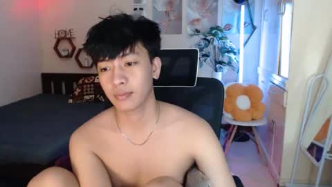 Neil Taylor online show from December 18, 4:35 pm