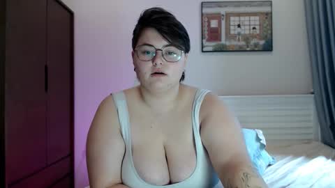 Snapshot of cutie_florence chatting on September 21, 7:12 am Sophie Lilith online show from September 21, 7:12 am