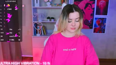 Snapshot of cutie_mili chatting on March 7, 2:12 pm mili online show from March 7, 2:12 pm