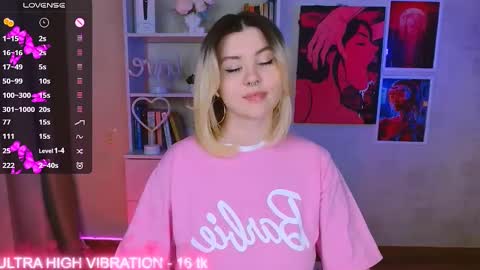 Snapshot of cutie_mili chatting on March 5, 1:39 pm mili online show from March 5, 1:39 pm