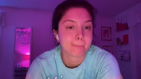 Cutieoggg420 online show from January 2, 10:44 pm