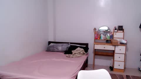 ZAYNA  DONT FORGET TO FOLLOW MY ROOM online show from February 18, 3:50 am