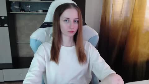 Cutti Crystal online show from March 3, 3:13 am