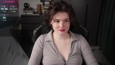 Helen Blossom online show from May 12, 7:56 pm