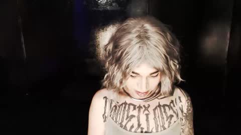 Nikki online show from February 24, 2:58 am