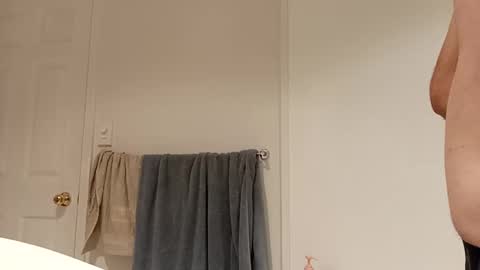 D online show from April 8, 9:45 am