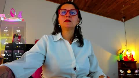 Mia  online show from November 6, 2:31 pm