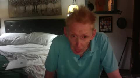 Snapshot of daddy_mack_treats_you chatting on September 11, 3:41 am daddy_mack_treats_you online show from September 11, 3:41 am