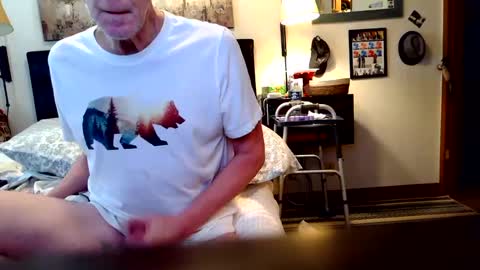 Snapshot of daddy_mack_treats_you chatting on September 25, 4:36 pm daddy_mack_treats_you online show from September 25, 4:36 pm