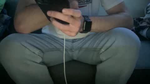 daddydj7617 online show from April 8, 1:08 am