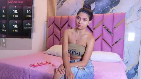 JAZMIN online show from November 1, 6:07 pm