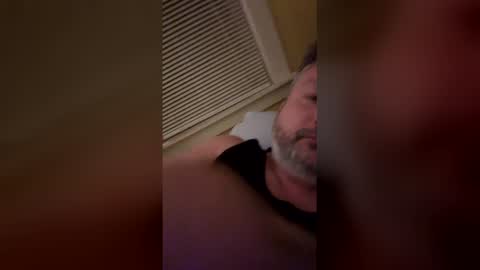 daddystoy39 online show from April 22, 7:37 am